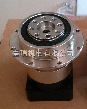 法蘭盤式輸出減速機在升降設(shè)備中的應(yīng)用與臺瑞機電的供求商機
